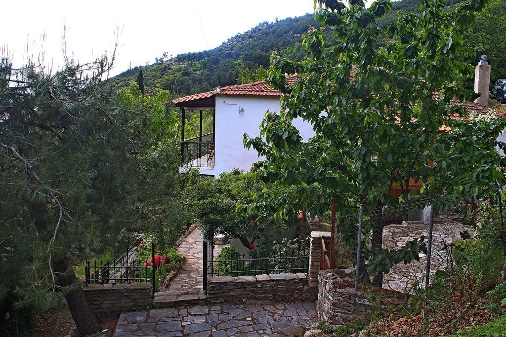 Katoikia Me Ta Pitharia Prínos Exterior foto